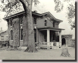 Reddick Mansion Caretaker Cottage